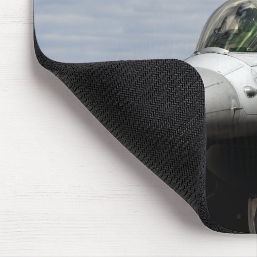 Ein Falken der F-16 Mousepad (Ecke)