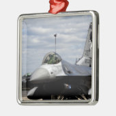 Ein Falken der F-16 Silbernes Ornament (Links)