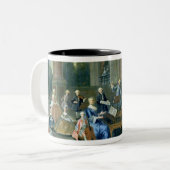 Ein Familien-Konzert am Chateau Renescure Zweifarbige Tasse (Vorderseite Links)