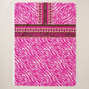 Ein faszinierendes Blumenmuster in Rosa und Weiß,  Sherpadecke