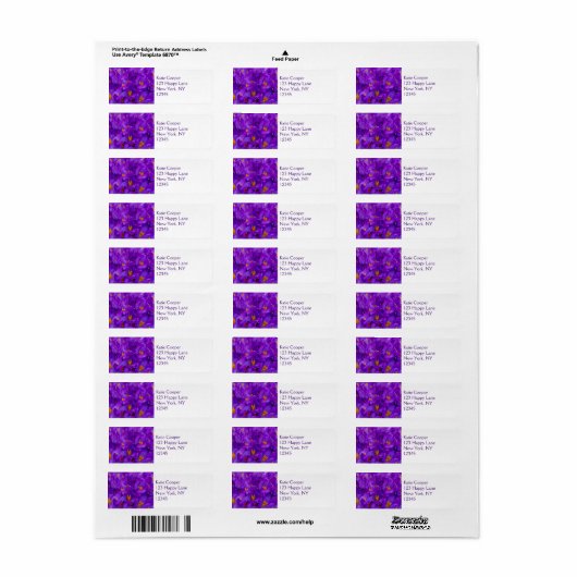 Ein Feld Lila Kreuze (Vorne)