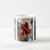 Ein Fistful of Chilies ... Thai Street Food Kaffeetasse (Mittel)