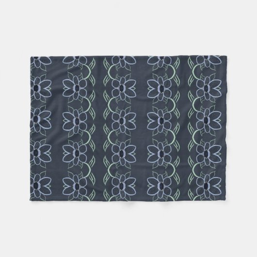Ein Fleece Designer-Deckenbalken mit blauem Navy D (Vorderseite (Horizontal))