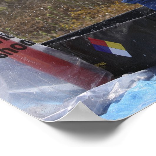 Ein Flieger steht in einer Wanne Poster (Ecke)