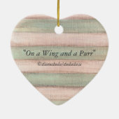 Ein Flügel und ein Schnurren Keramik Ornament (Hinten)