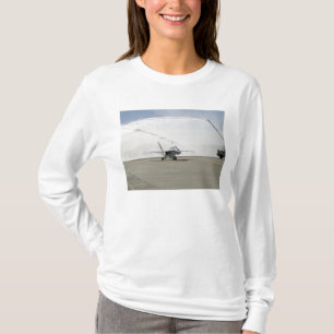Ein Flugzeug F-18 T-Shirt
