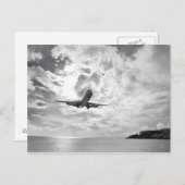 Ein Flugzeug landet in Princess Postkarte (Vorne/Hinten)