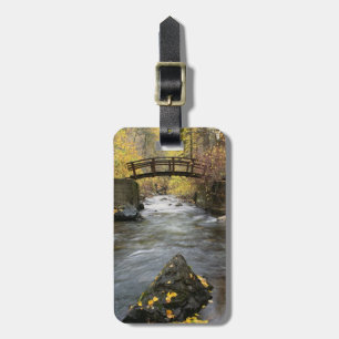 Ein Fluss, der durch amerikanische Gabel-Schlucht Gepäckanhänger