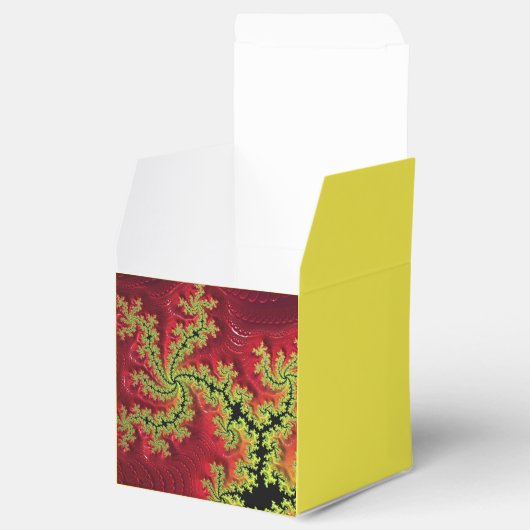 Ein Fluss fließt durch seine Geschenkboxen Geschenkschachtel (Geöffnet)