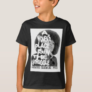 Ein Frauenplatz - Ata Shakur Sticker T-Shirt