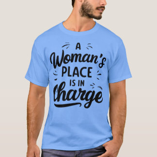 Ein Frauenplatz ist für 3 Personen zu zahlen T-Shirt