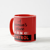 Ein Frauenplatz, trendige Tasse (Vorderseite Links)