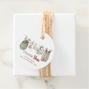 Ein frohes kleines Mädchen Weihnachten Kleidung Da Geschenkanhänger