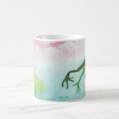 Ein Frosch springt in die Teichillustration Kaffeetasse (Mittel)