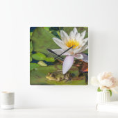 Ein Frosch unter einer Seeroseblume Quadratische Wanduhr (Zuhause)