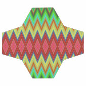 Ein Fußball mit lebendigen, mehrfarbigen Chevron  (Flach)