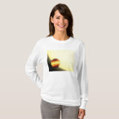 Ein Gasriese, der sehr nah umkreist T-Shirt (Vorne ganz)