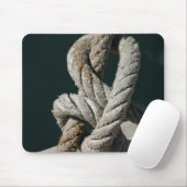 Ein gebundener Knoten auf einer Anlegestelle | Mousepad (Mit Mouse)
