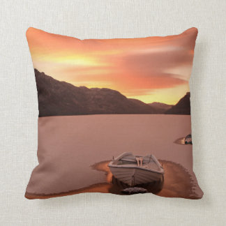 Ein gefrorener Loch | Ruthven, Großbritannien Kissen