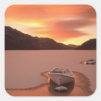 Ein gefrorenes Loch | Ruthven, UK Quadratischer Aufkleber