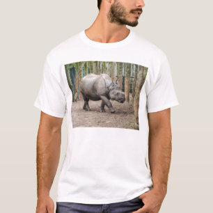 Ein gehörntes Nashorn T-Shirt