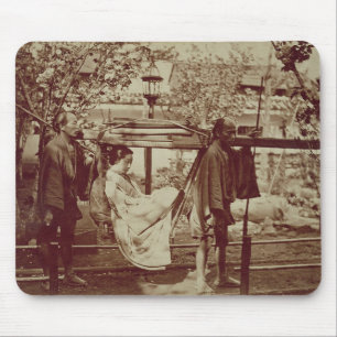 Ein Geisha, der herein einer Sänfte (Sepia-, Mousepad