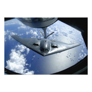 Ein Geist B-2 bewegt sich in Position für die Fotodruck