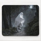 Ein Geist fährt auf einem Einrad in einem unheimli Mousepad (Vorne)