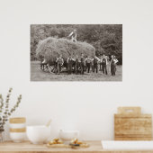 Ein geladener Heuwagen und Arbeiter Poster (Küche)