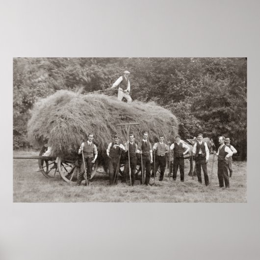 Ein geladener Heuwagen und Arbeiter Poster (Vorne)