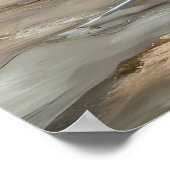 Ein Gemälde eines Bären, der einen Babybär hält Poster (Ecke)