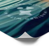 Ein Gemälde eines Schiffes mit den Segeln ab 56350 Poster (Ecke)