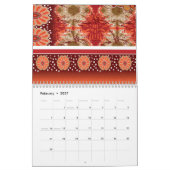 Ein gemustertes, orangefarbenes und braunes Gewebe Kalender (Feb 2027)