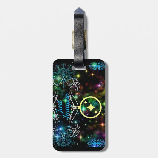 Ein Gepäckanhänger. Gepäckanhänger (Rückseite vertikal)