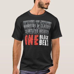 Ein Geschenk für Kampfkünste aus schwarzem Gürt T-Shirt