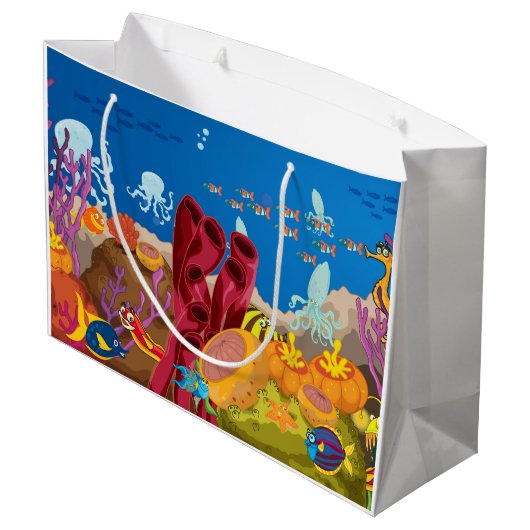 Ein Geschenkbeutel mit Aquatic Charm Große Geschenktüte (Rückseite Schrägansicht)