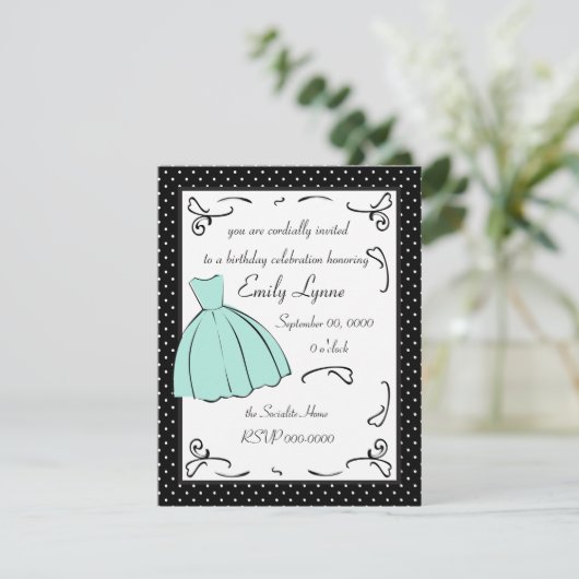 Ein gezeichnetes Kleid Einladung (Stehend Vorderseite)