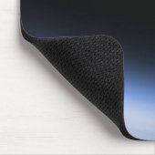 Ein giftiger Mond über der Erdatmosphäre 2 Mousepad (Ecke)