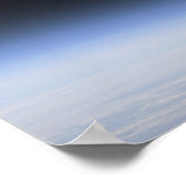 Ein giftiger Mond über der Erdatmosphäre 2 Poster (Ecke)