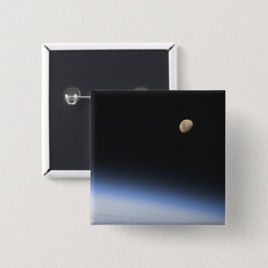 Ein giftiger Mond über der Erdatmosphäre Button (Vorne & Hinten)