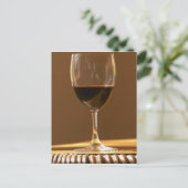 Ein Glas rotes Schloss Belgrave im Sonnenlicht - Postkarte (Stehend Vorderseite)