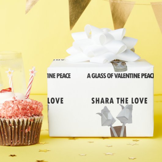 Ein Glas valentiner Ruhe. Geschenkpapier (Geburtstagsparty)