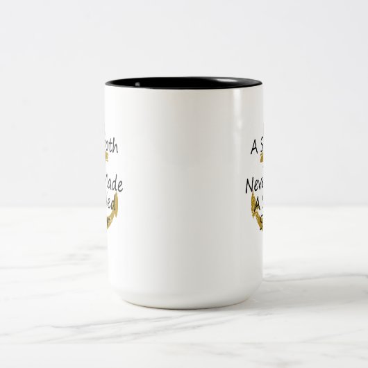 Ein glattes Meer machte nie erfahrenen Seemann Zweifarbige Tasse (Mittel)