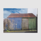 Ein glücklicher, farbenfroher Stall Seidenpapier (Vorderseite)