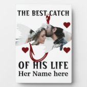 Ein glücklicher Fischer, der ein Paar Fische zusam Fotoplatte (Vorderseite)