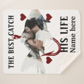 Ein glücklicher Fischer, der ein Paar Fische zusam Sherpadecke (Vorderseite (Horizontal))