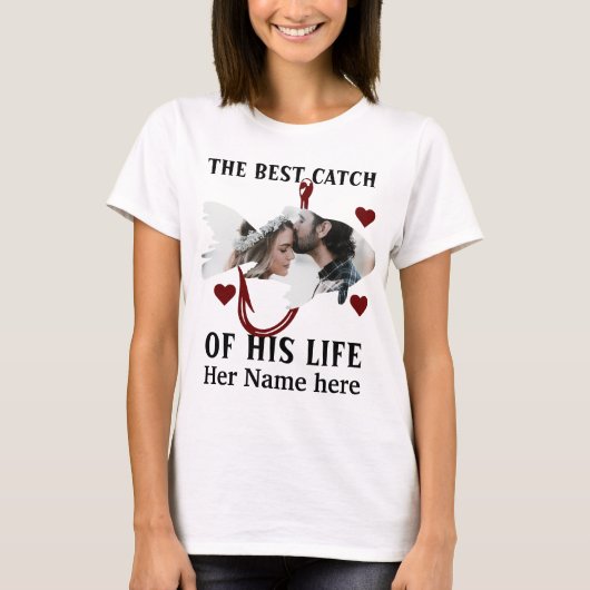 Ein glücklicher Fischer, der ein Paar Fische zusam T-Shirt (Vorderseite)