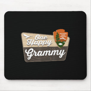 Ein glücklicher Grammy-Camper passend zum Geburtst Mousepad