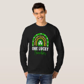 Ein glücklicher Lehrer Regenbogenlehrer St Patrick T-Shirt (Vorne ganz)