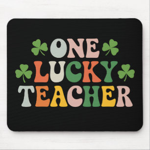 Ein glücklicher Lehrer unterrichtet retro St. Patr Mousepad